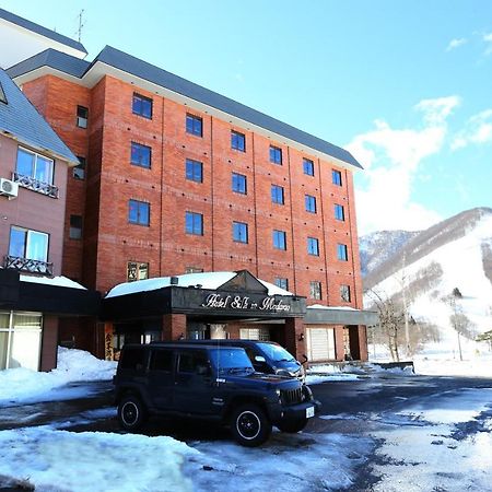 Hotel Silk Inn Madarao Iiyama Екстериор снимка